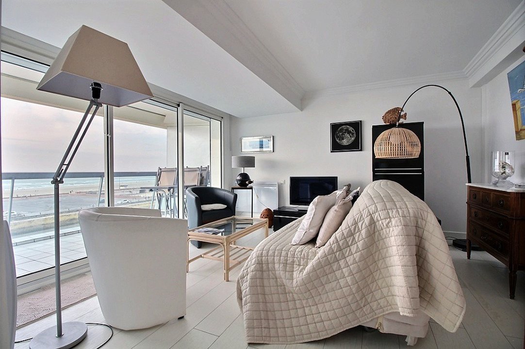 /picture/helios/116252002/FONT 233/1_2025-12-13CET00h00-12.jpg